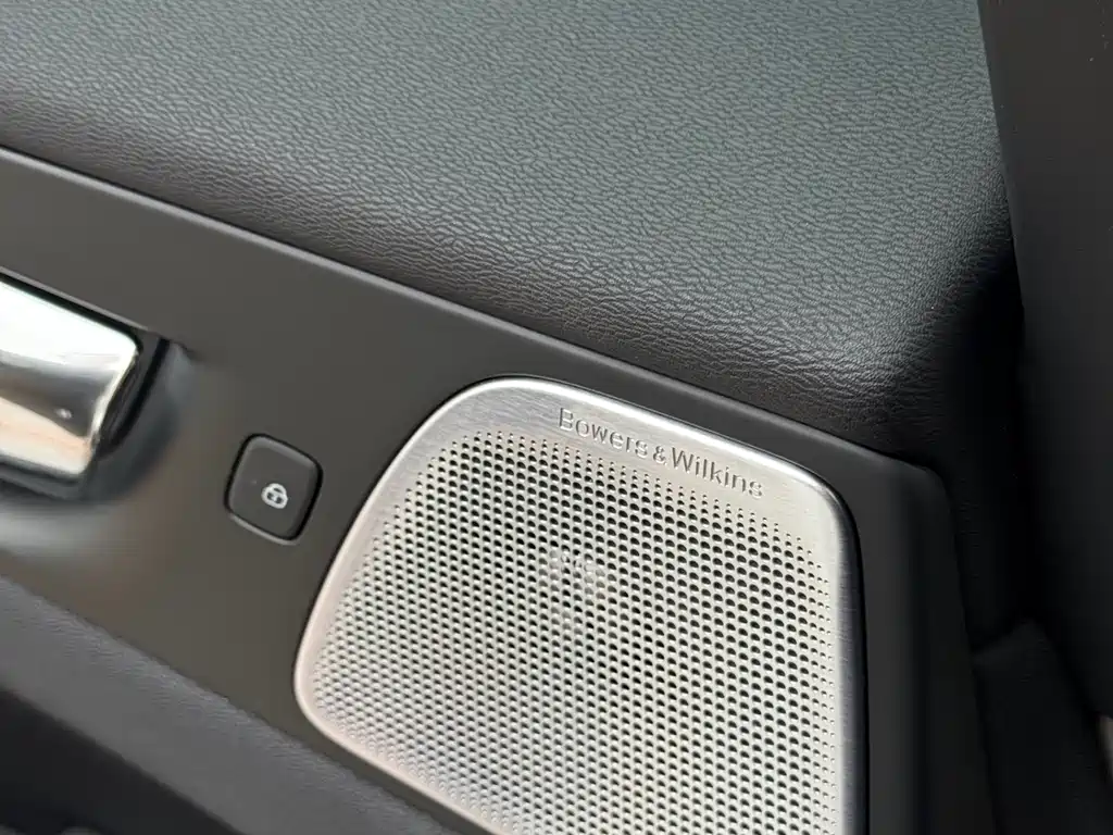 Volvo XC60 2019 T8 E Luxury VI