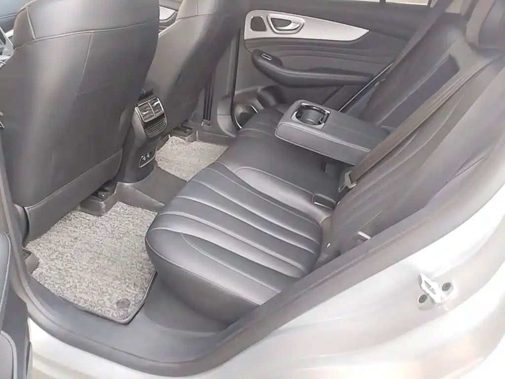Roewe RX5 MAX — миниатюра 17