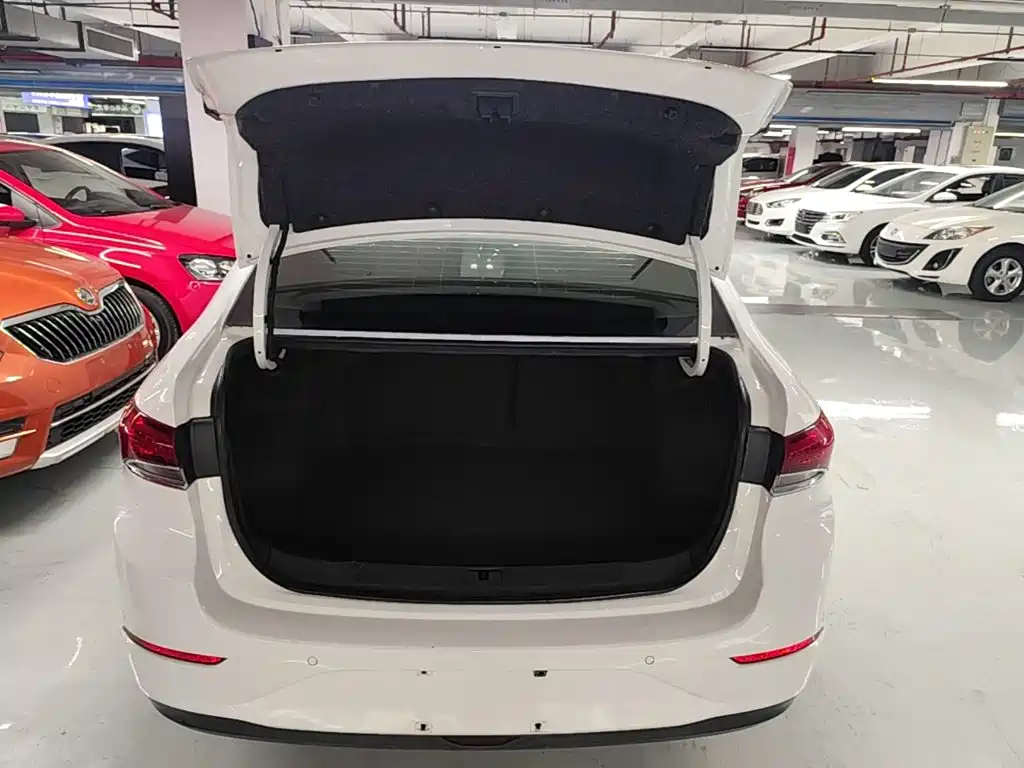 Buick Excelle — миниатюра 19