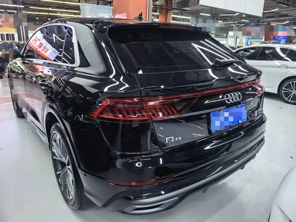 Audi Q8 — миниатюра 12