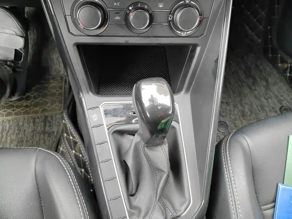 Volkswagen Lavida — миниатюра 15