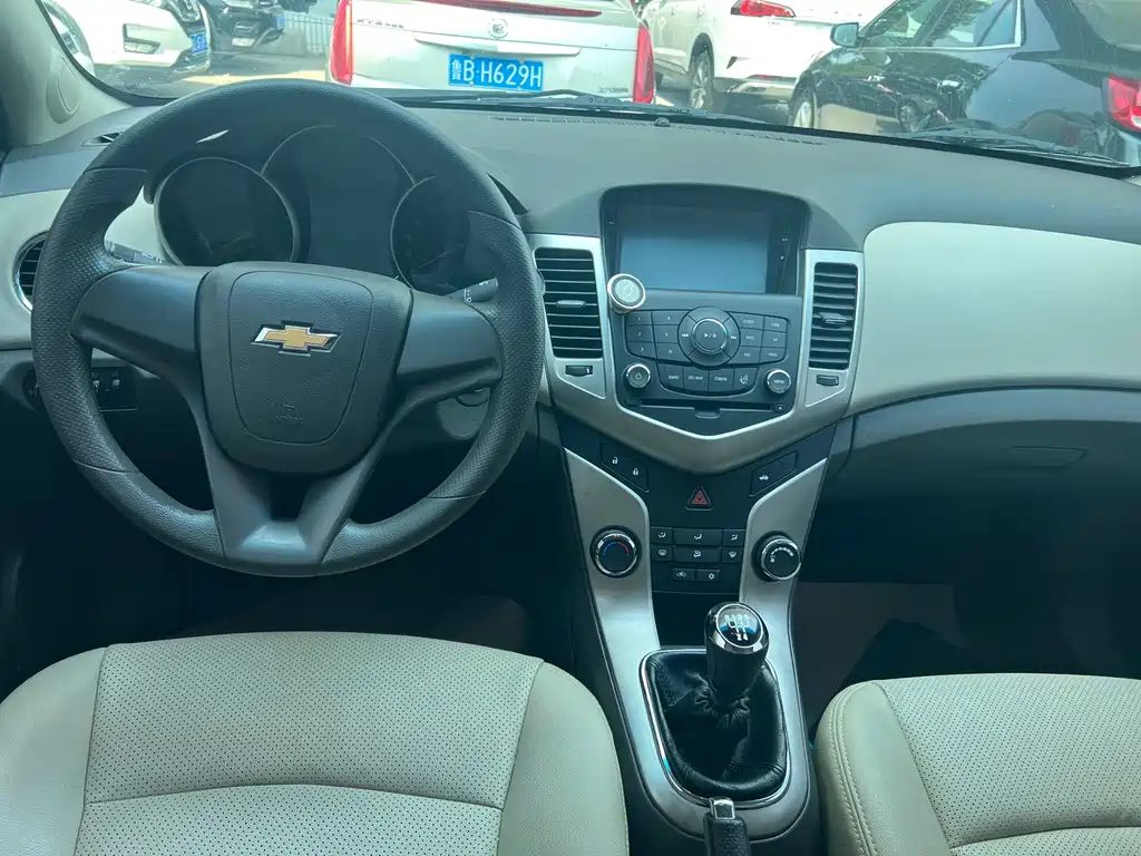 Chevrolet Cruze — миниатюра 9