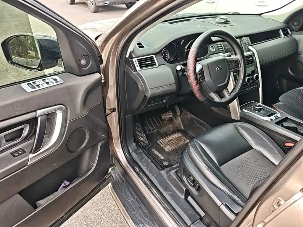 Land Rover Discovery Sport — миниатюра 16