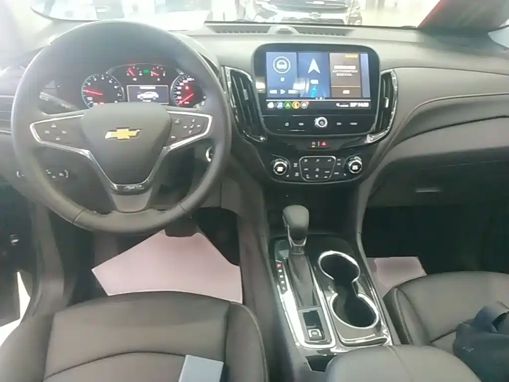 Chevrolet Equinox — миниатюра 10