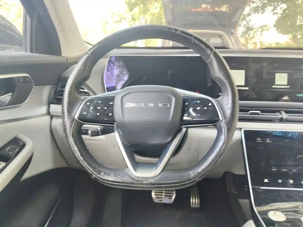 BAIC X7 PHEV — миниатюра 3