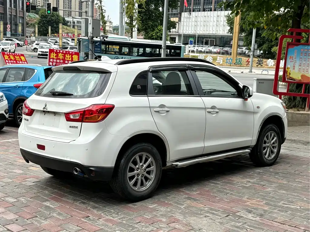 Mitsubishi ASX — миниатюра 6