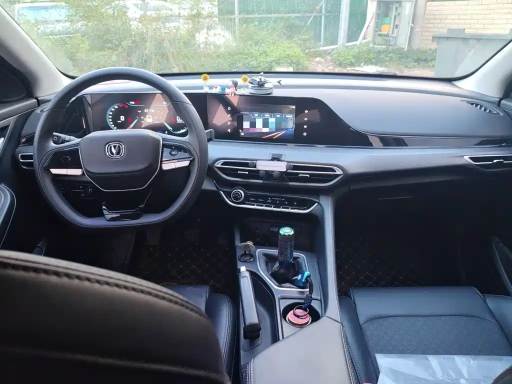 Changan Eado — миниатюра 5