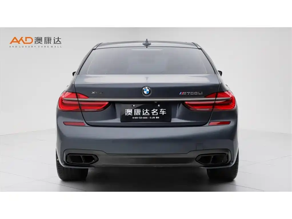 BMW 7 Series — миниатюра 4