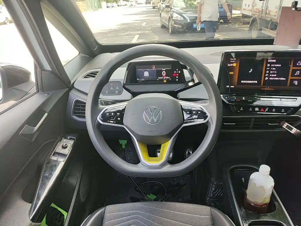 Volkswagen ID.3 — миниатюра 11