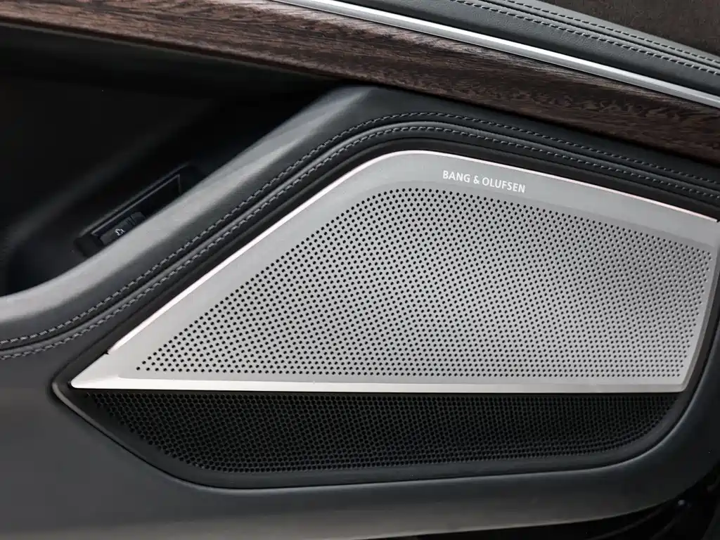 Audi A8 — миниатюра 24