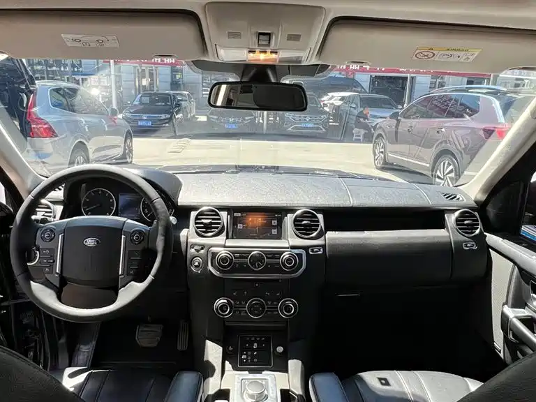Land Rover Discovery 2016 3.0 SC V6 SE