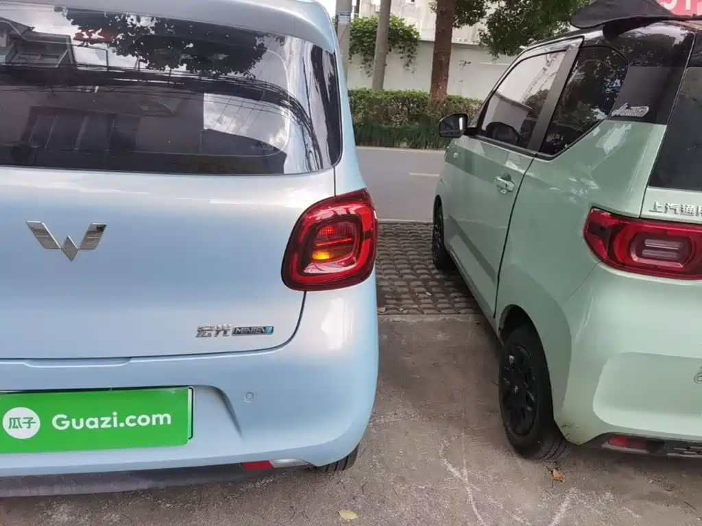 Wuling MINIEV — миниатюра 8