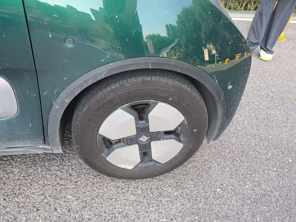Baojun KiWi EV — миниатюра 8