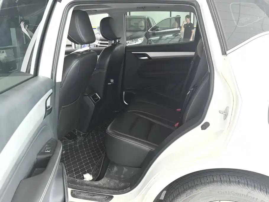 Geely Vision X6 — миниатюра 11