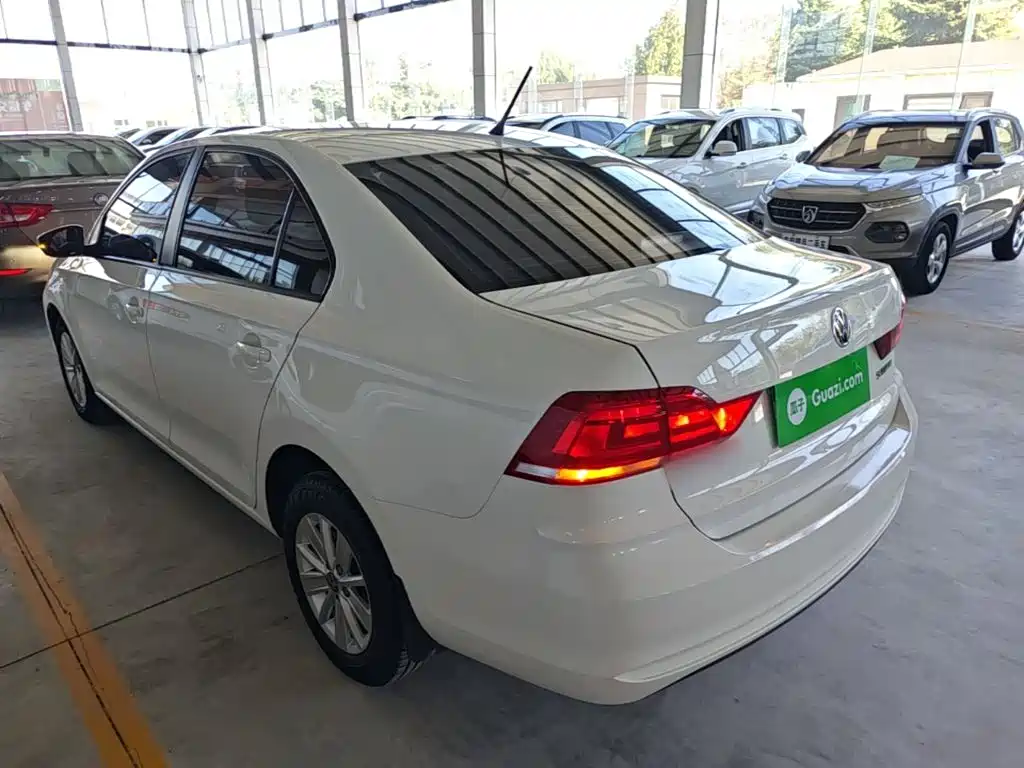Volkswagen Santana — миниатюра 5