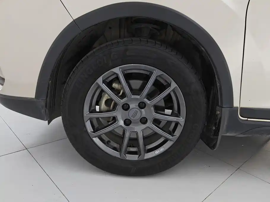 Geely Vision X3 — миниатюра 6