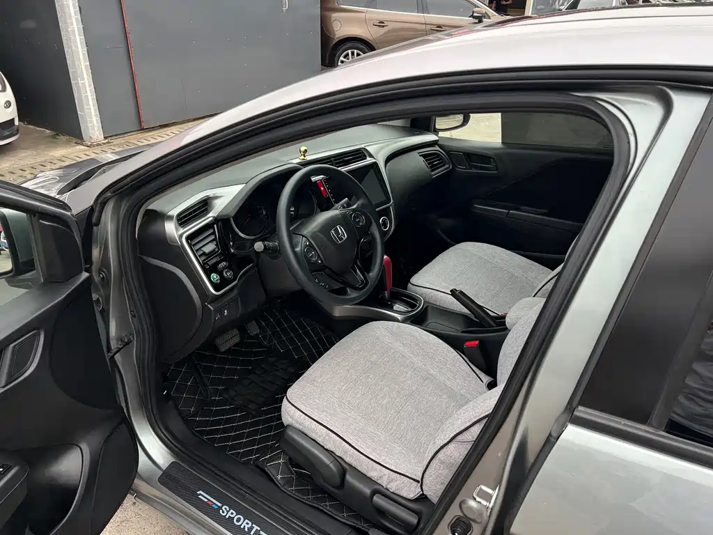 Honda City — миниатюра 8