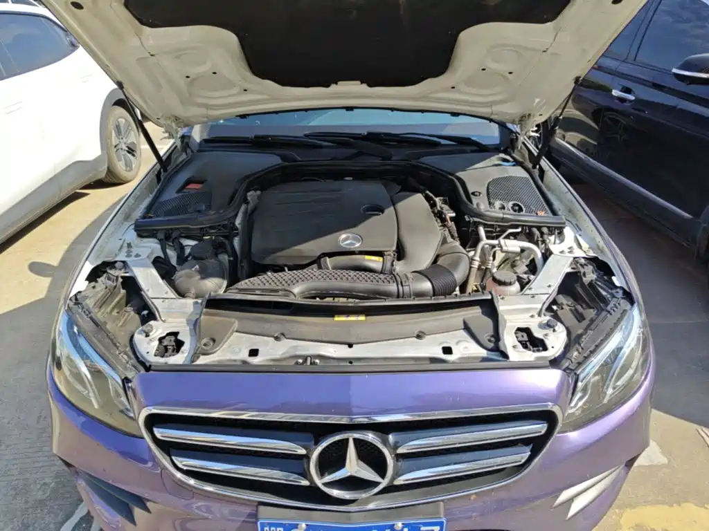 Mercedes-Benz E-Class (Import) — миниатюра 20