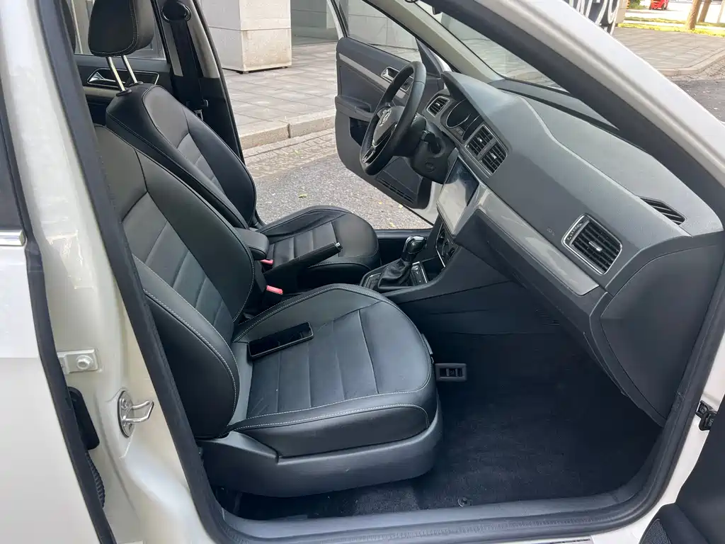 Volkswagen Lavida — миниатюра 15