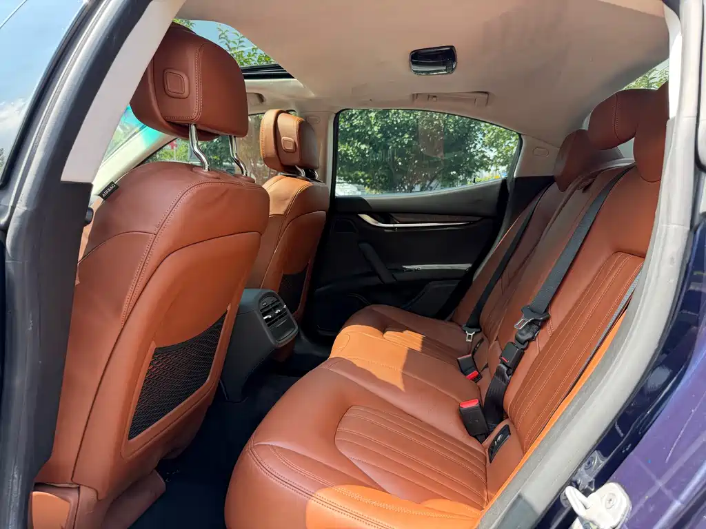 Maserati Ghibli — миниатюра 8