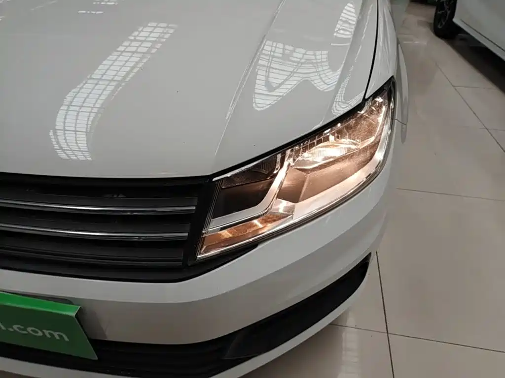 Volkswagen Santana — миниатюра 24