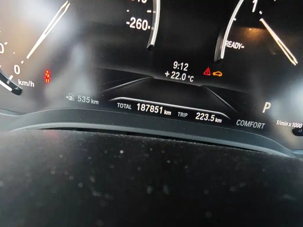 BMW 5 Series — миниатюра 5
