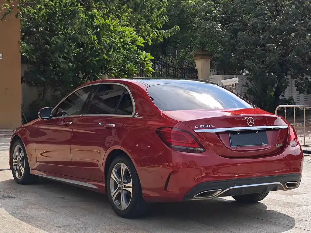 Mercedes-Benz C-Class — миниатюра 6