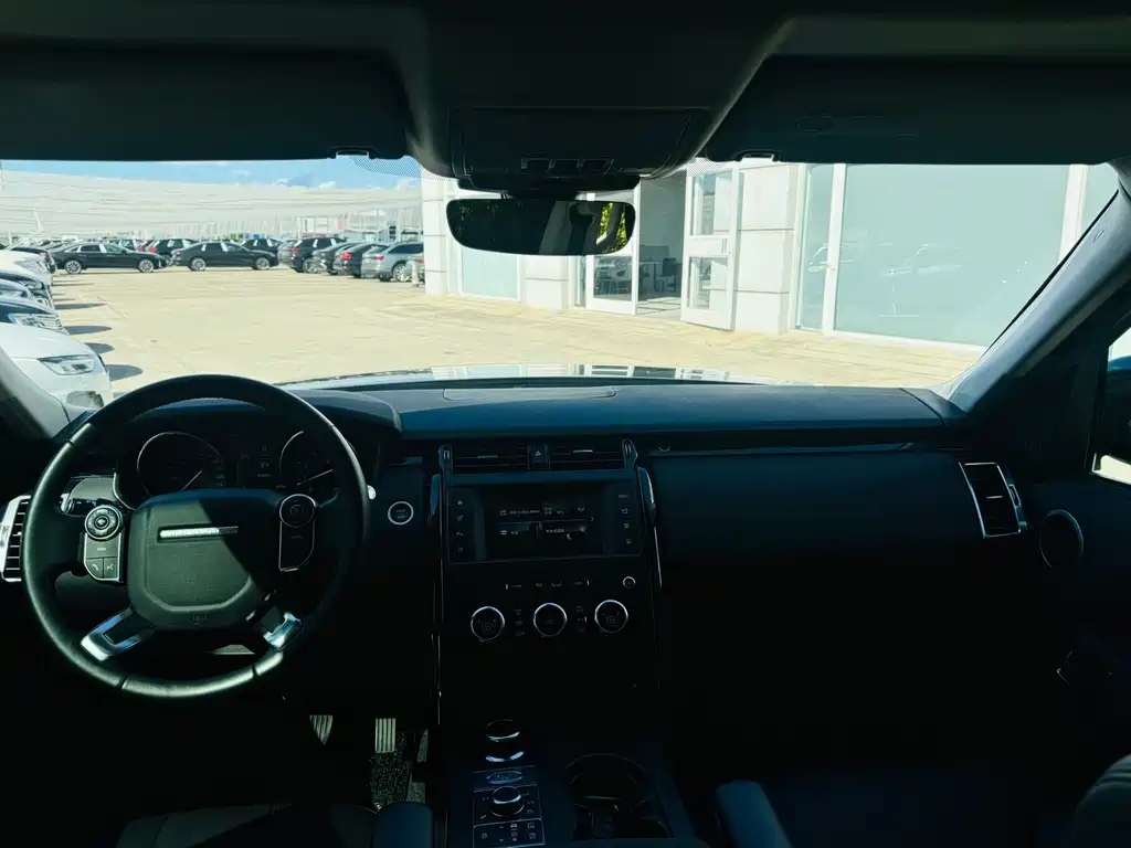Land Rover Discovery — миниатюра 8