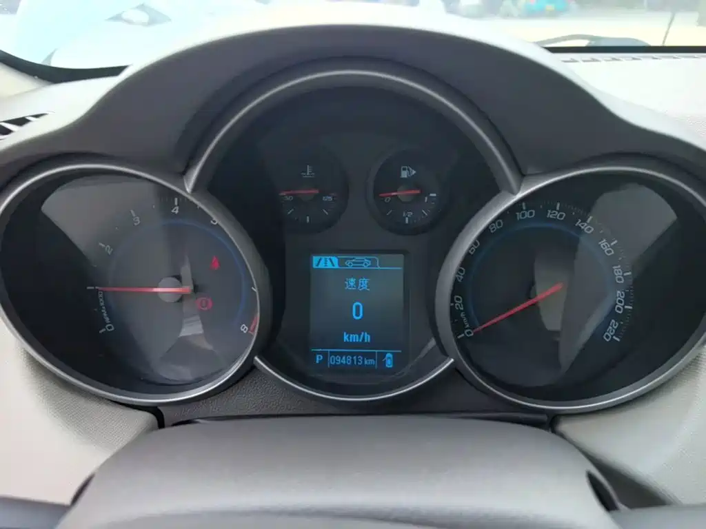 Chevrolet Cruze — миниатюра 12