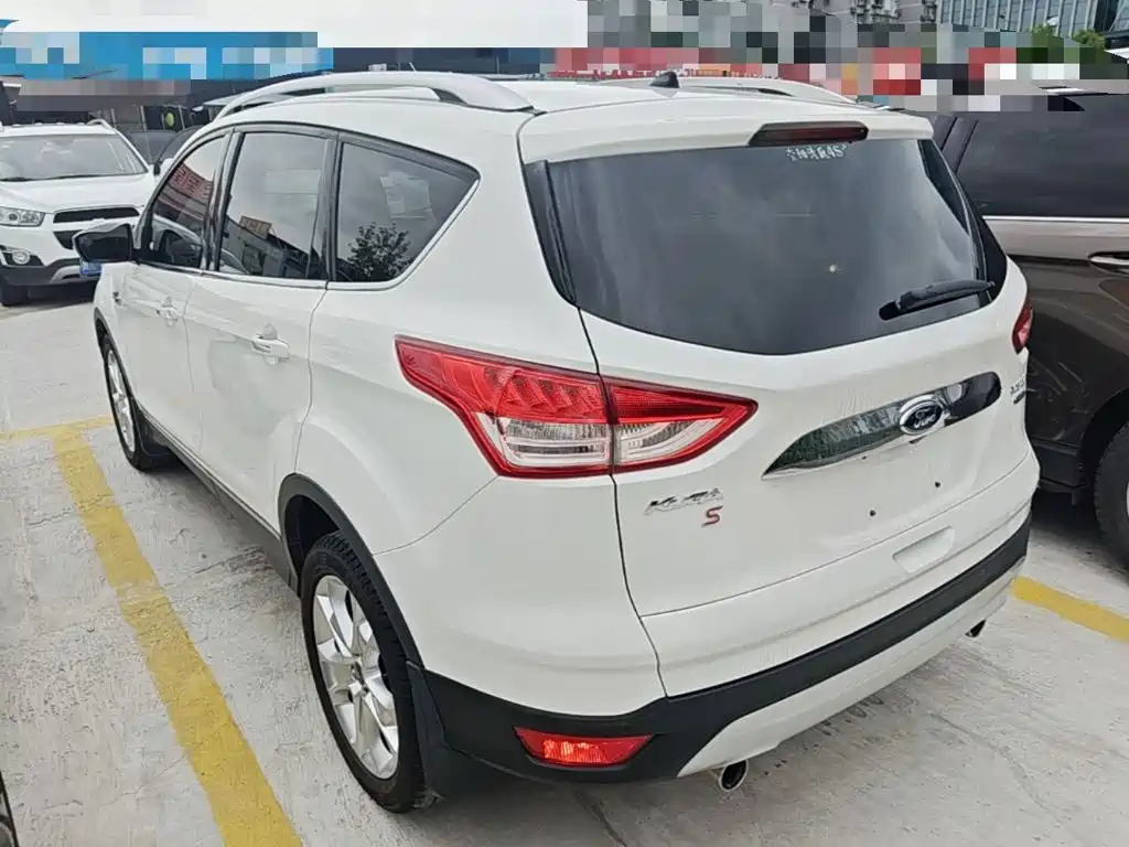 Ford Kuga — миниатюра 5