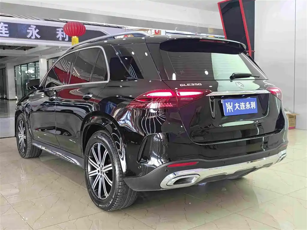 Mercedes-Benz GLE (Import) — миниатюра 17