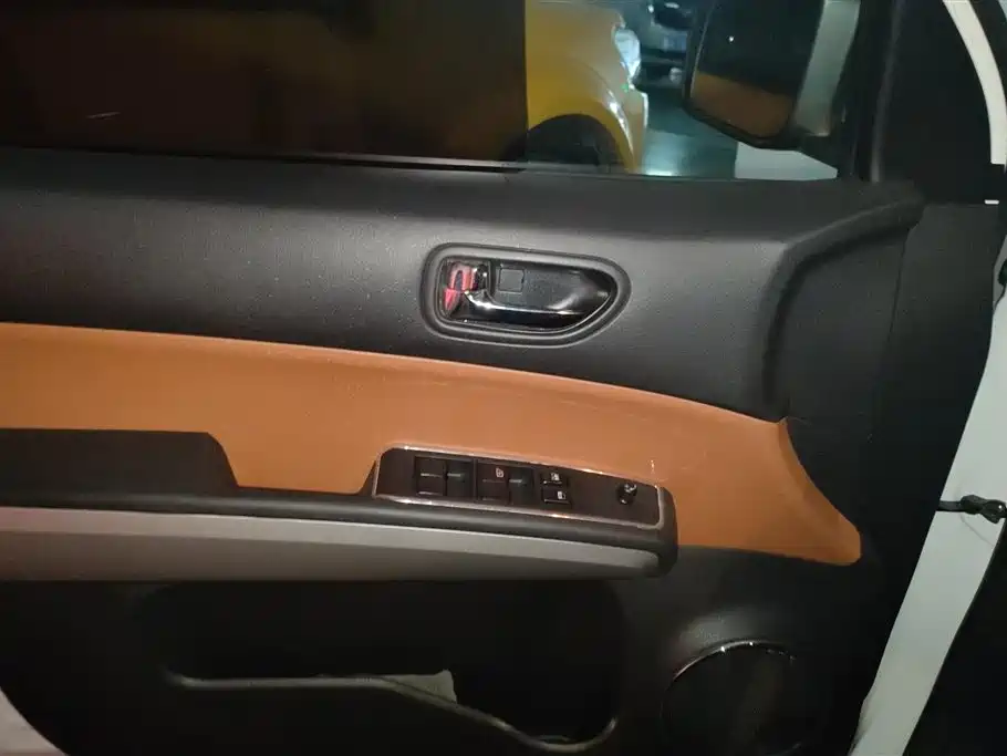 DONGFENG DONGFENG DEMEANOR MX6