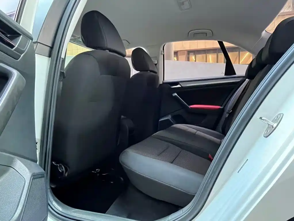 Volkswagen Bora — миниатюра 10