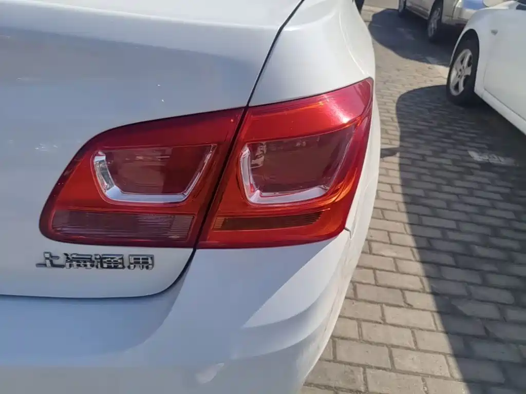 Chevrolet Cruze — миниатюра 8