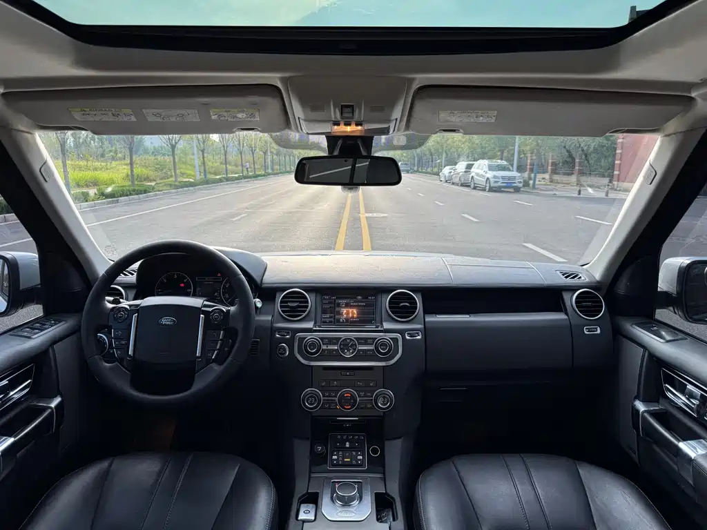 Land Rover Discovery — миниатюра 11
