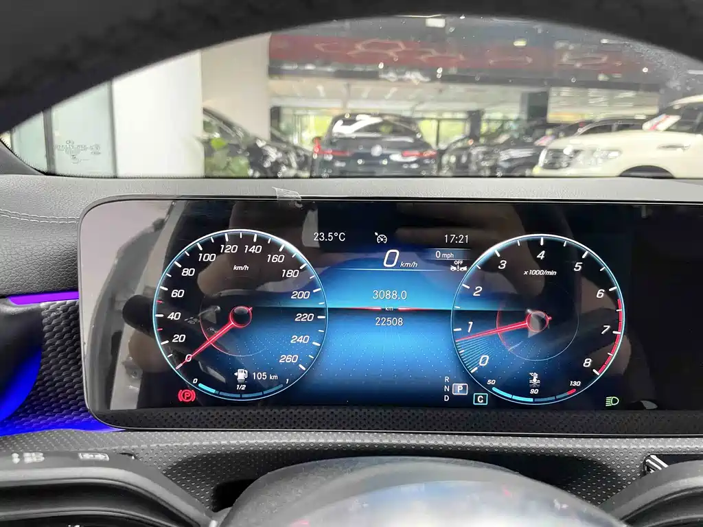 Mercedes-Benz A-Class — миниатюра 9