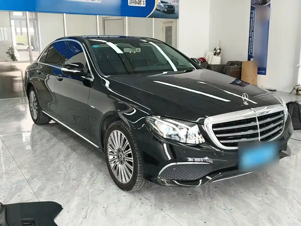 Mercedes-Benz E-Class — миниатюра 4