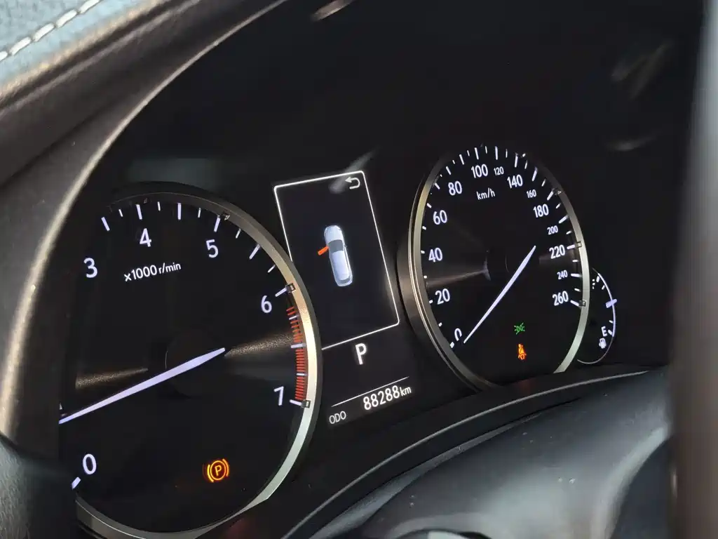 Lexus NX — миниатюра 16