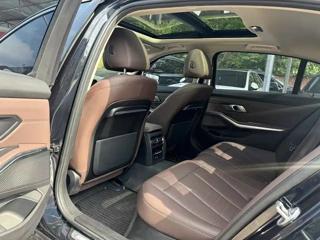 BMW 3 Series — миниатюра 7