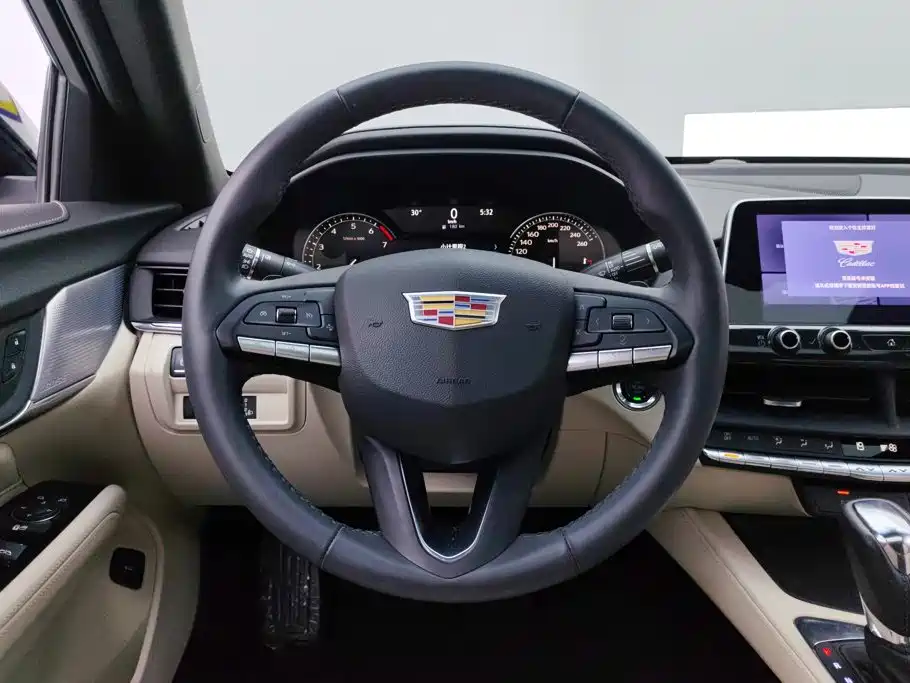 Cadillac CT4 25T Luxury Type, фото 15