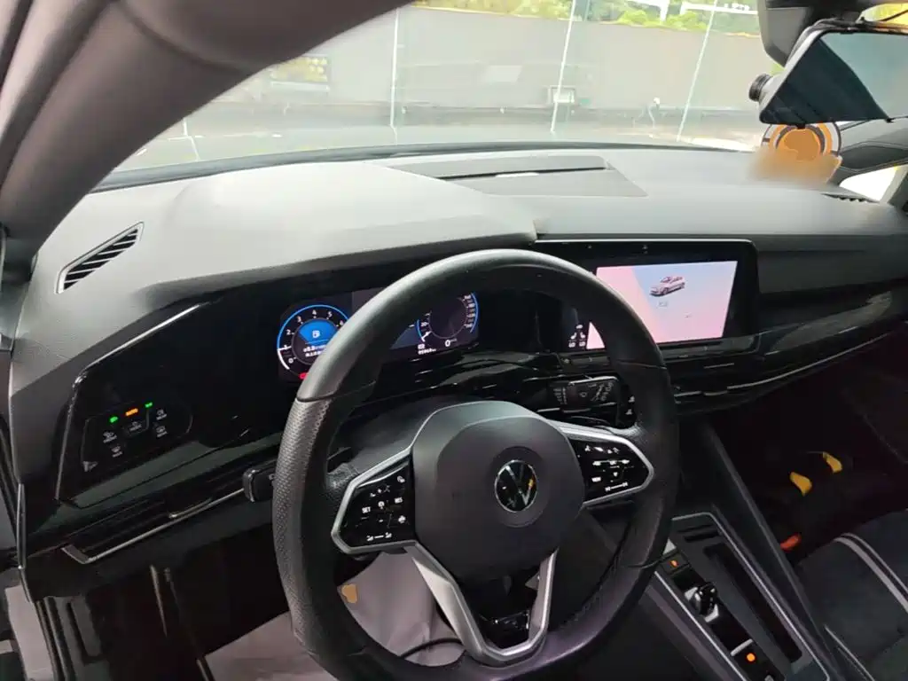 Volkswagen Golf — миниатюра 10