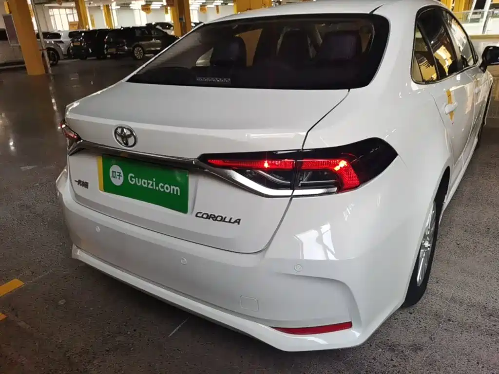 Toyota Corolla — миниатюра 6