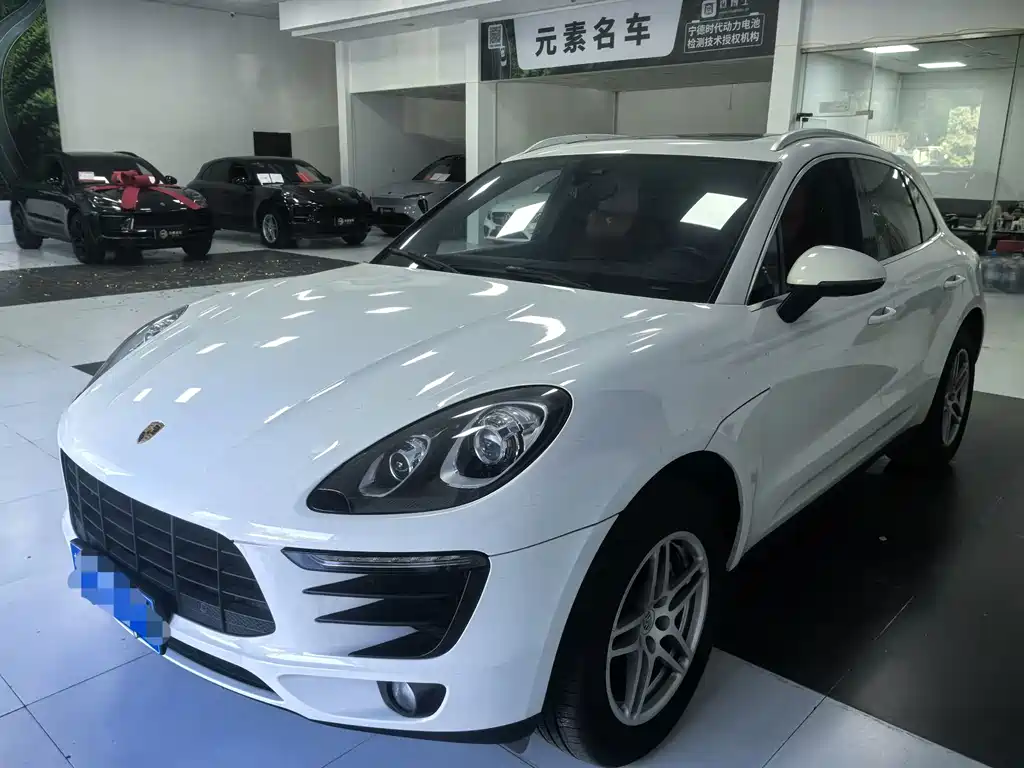 Porsche Macan — миниатюра 3