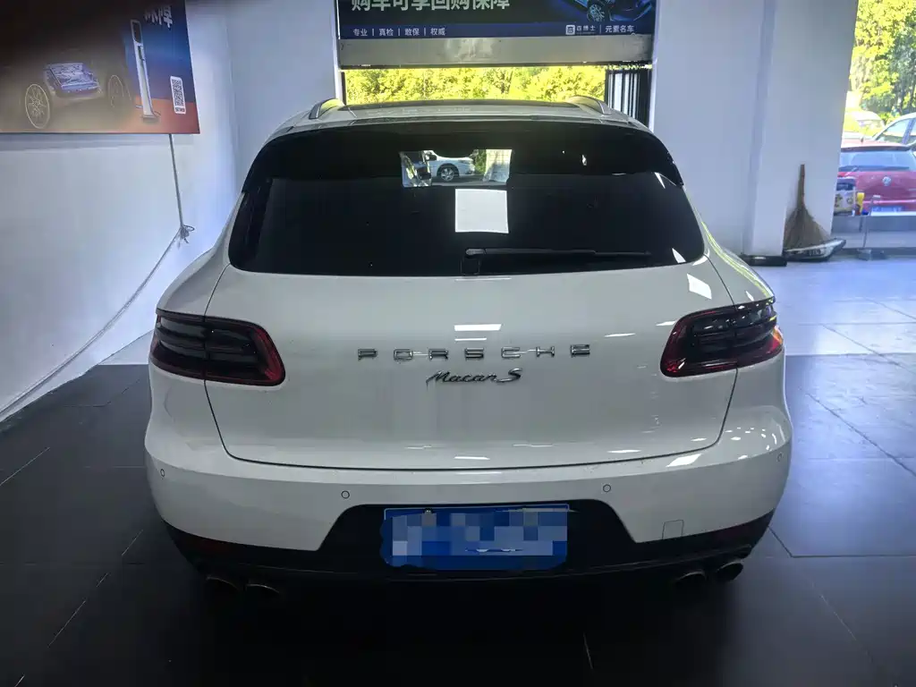 Porsche Macan — миниатюра 8
