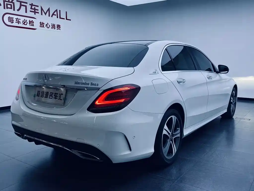 Mercedes-Benz C-Class — миниатюра 20