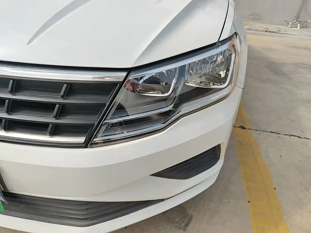 Volkswagen Jetta — миниатюра 24