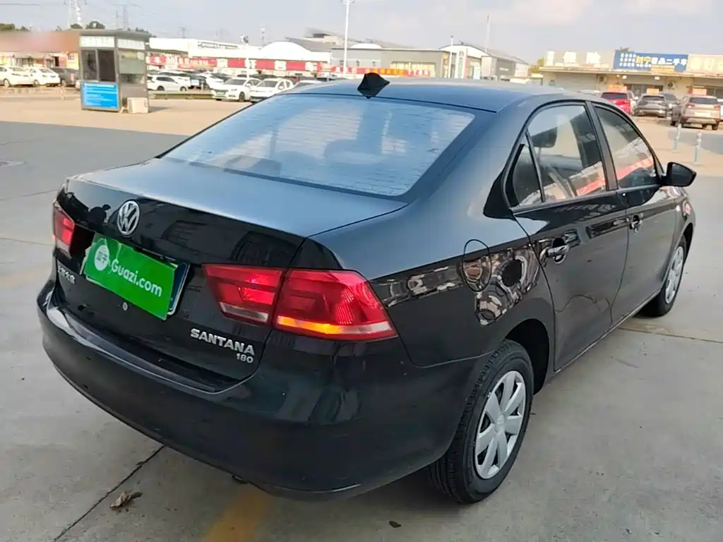 Volkswagen Santana — миниатюра 7