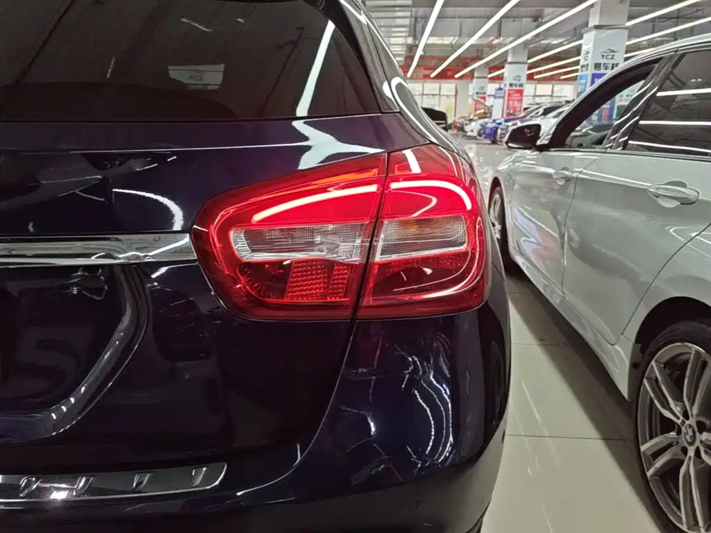 Mercedes-Benz GLA 2016 GLA 200