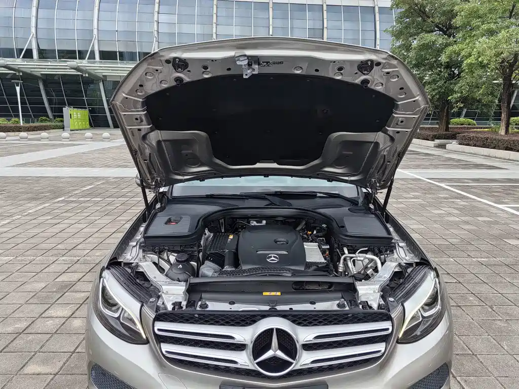 Mercedes-Benz GLC — миниатюра 12