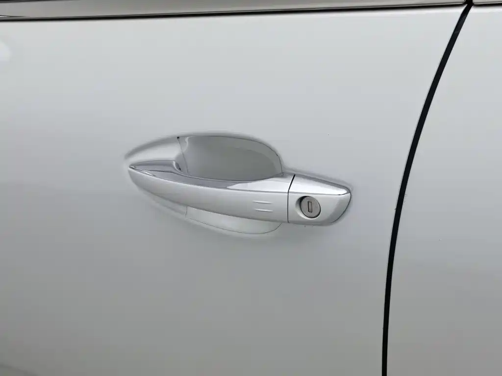 Peugeot 5008 — миниатюра 18